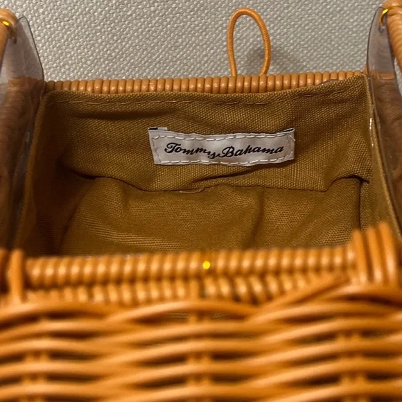 Super duper cute AF Tommy Bahama Woven Basket Car  Handbag. 🚗 - Picture 9 of 9